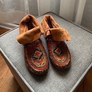 House of Harlow moccasins